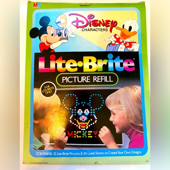 vintage Lite Brite, original box ,instructions , refill pages and pegs - Picture 3 of 15